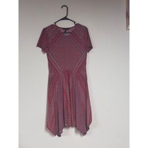 BCBGMAXAZRIA Red Blue Geometric Print Handkerchief Hem V-Neck Dress Small